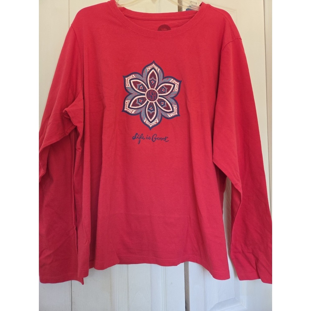 NWT Life is Good Womens Crusher Tee 2XL Red USA Flower Graphic